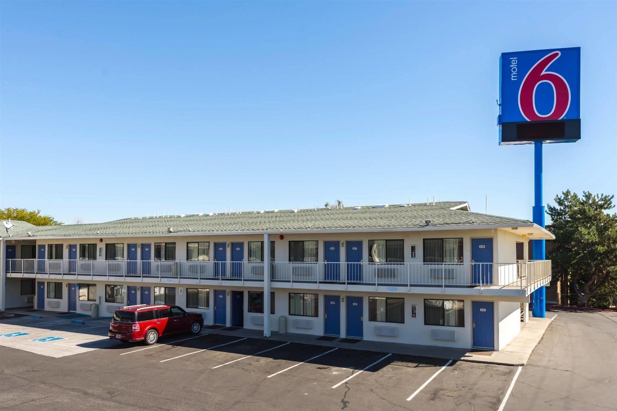 Motel 6-Reno, Nv - West 외부 사진